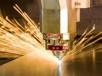 竟然說(shuō)不銹鋼管鉆孔簡(jiǎn)單，一看就是外行人